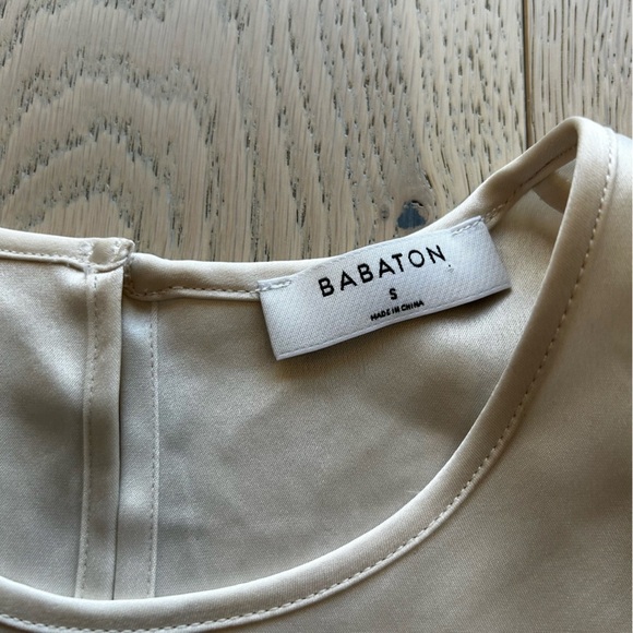 Aritzia Babaton Deco Long Sleeve Blouse size Small - Picture 8 of 8